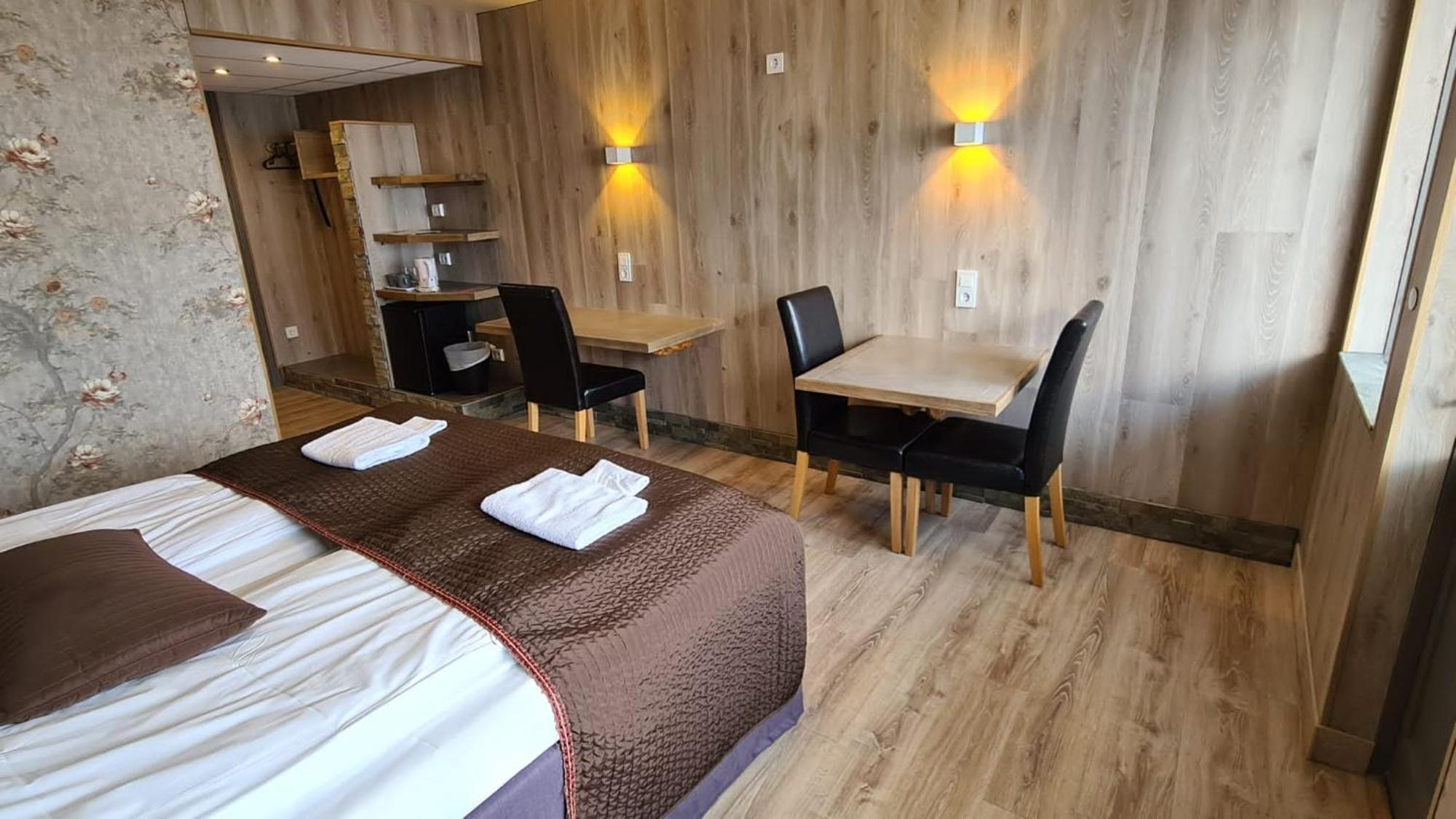 Strand Fjordhotel Ulvik Exterior photo