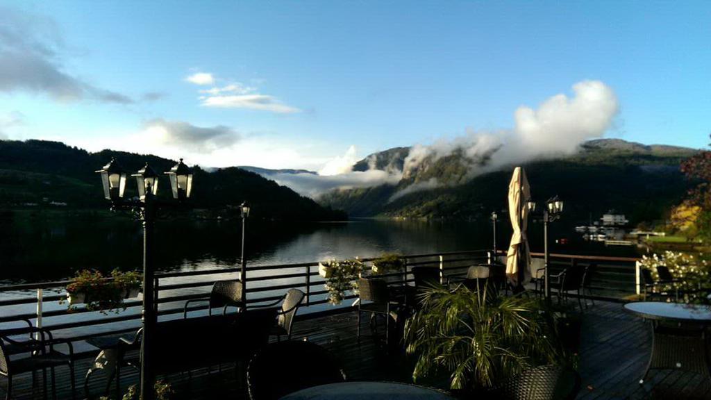 Strand Fjordhotel Ulvik Exterior photo