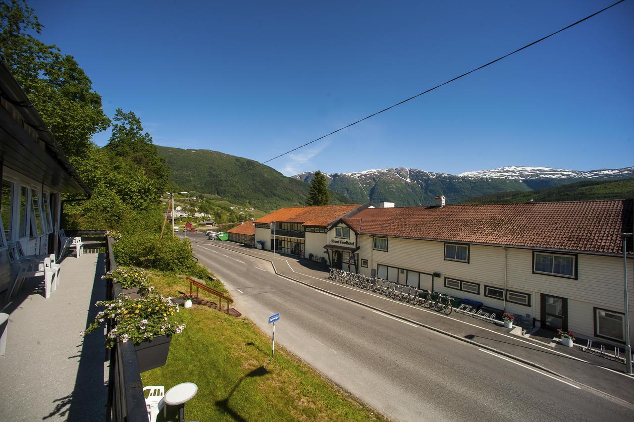 Strand Fjordhotel Ulvik Exterior photo