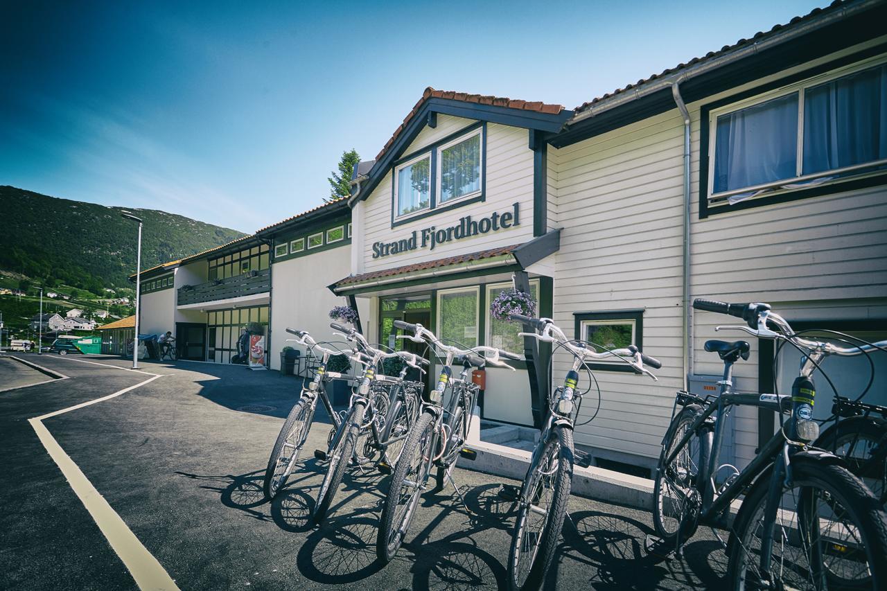 Strand Fjordhotel Ulvik Exterior photo